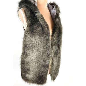 Jessica Simpson Faux Fur Vest - S